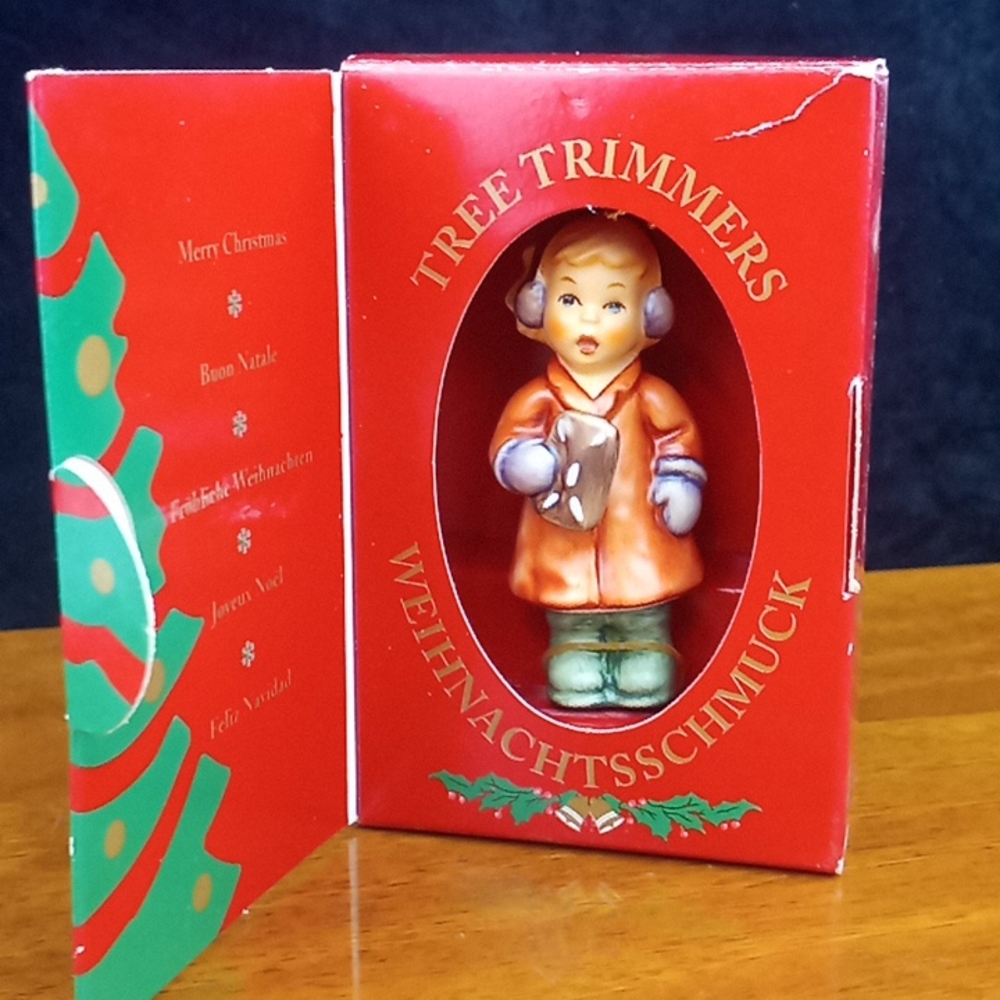 Vintage 1999 Goebel M.J. Hummel ornament